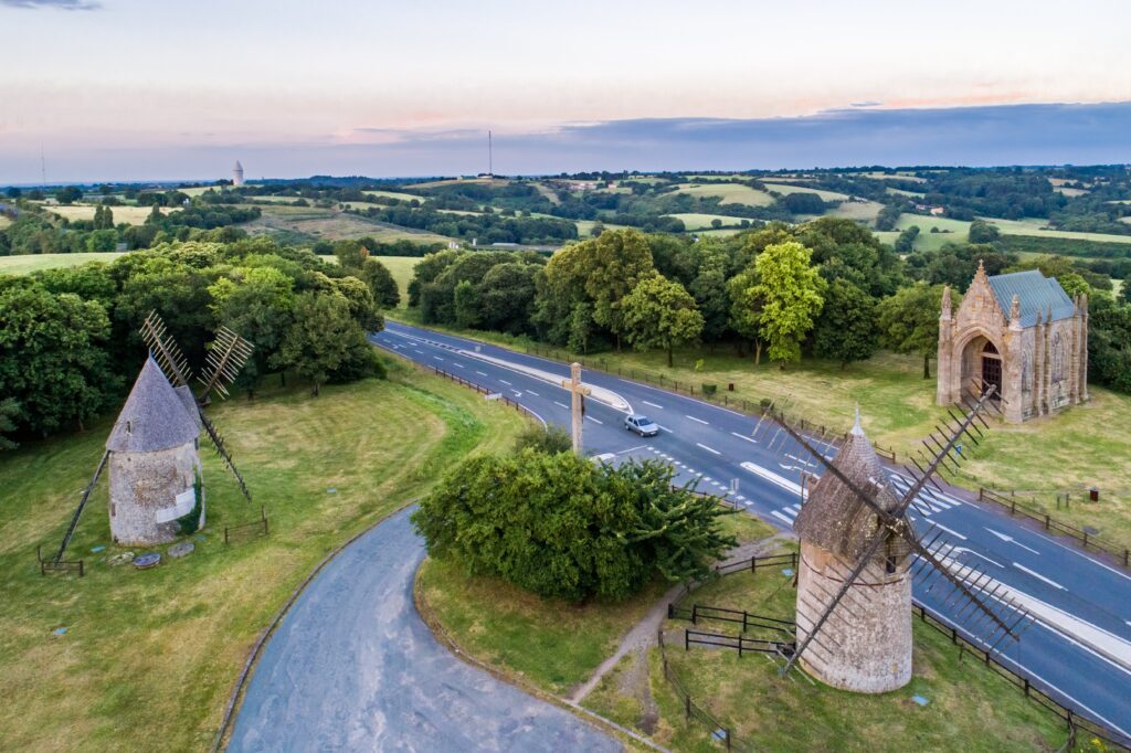 Vue aérienne du Mont des Alouettes aux Herbiers en Vendée